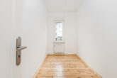 Comission free: 3-room apartment in Berlin/South - extensively renovated by the developer - 8