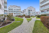 Enjoy the best of Mitte & Kreuzberg - modern apartment with spacious balcony and private garage - 12